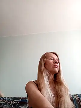 ViktoriaSexi1 online show from April 6, 5:52 am