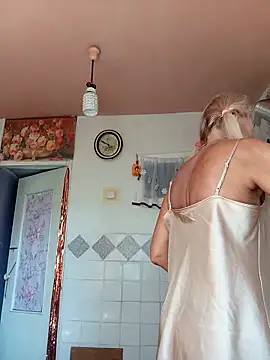 ViktoriaSexi1 online show from July 12, 6:48 am