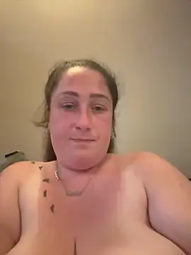 CurvyCatx online show from June 20, 9:50 pm