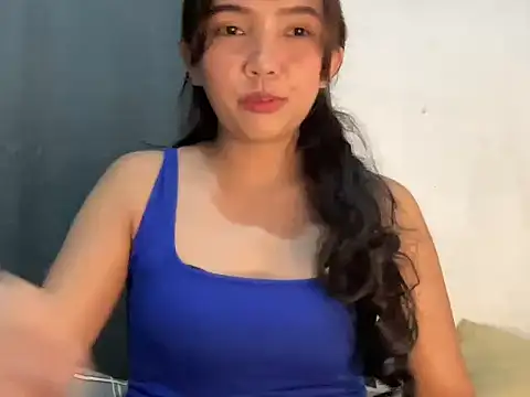 yourmommy pia online show from April 11, 5:17 pm