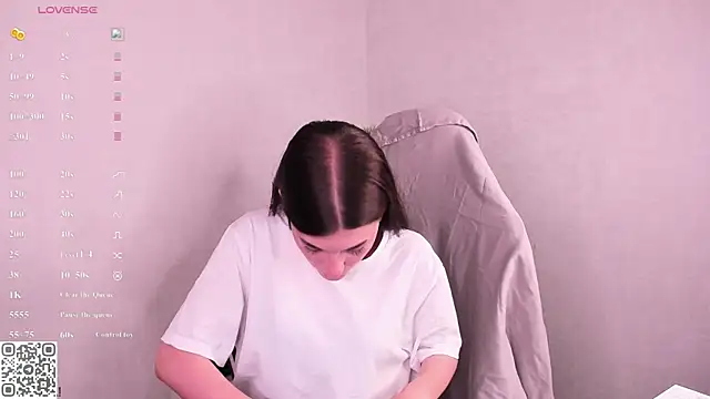 LunaRossaa online show from July 7, 11:42 pm