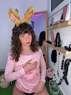 Alissa-Kissa online show from April 4, 5:32 pm