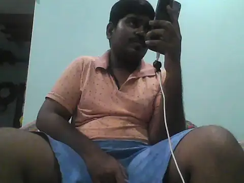 Snapshot of Foxboy65 chatting on April 8, 7:25 pm Foxboy65 online show from April 8, 7:25 pm