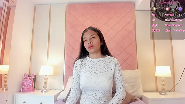 Snapshot of Alexa_Jonees chatting on April 26, 8:39 pm Alexa Jonees online show from April 26, 8:39 pm