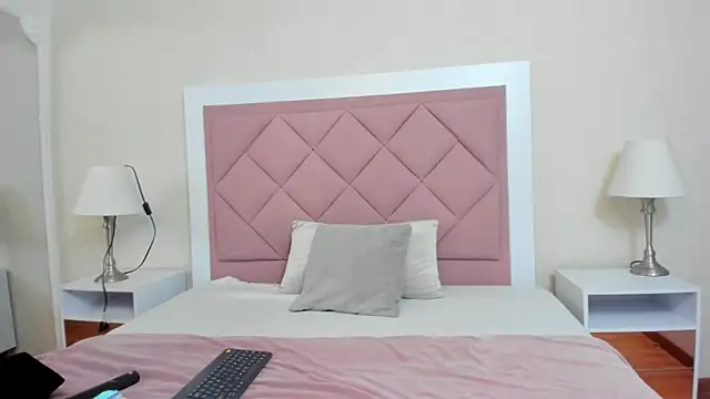 CynthiaMore online show from May 21, 8:49 pm