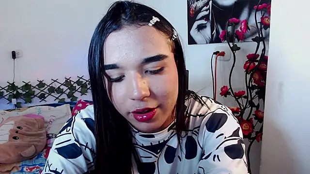 Candyy doll   online show from May 13, 5:27 am