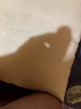 Snapshot of Samuelhot25 chatting on March 12, 11:11 pm Samuelhot25 online show from March 12, 11:11 pm