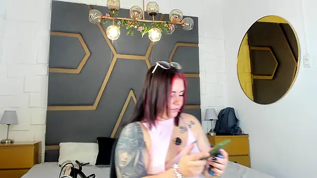 juana valkiria online show from May 30, 3:36 am