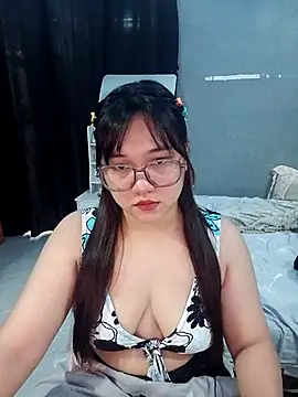 Snapshot of mabyhot16 chatting on March 24, 6:35 pm mabyhot16 online show from March 24, 6:35 pm