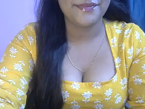 Snapshot of QUEEN-OF-QUEEN chatting on July 8, 6:34 pm QUEEN-OF-QUEEN online show from July 8, 6:34 pm