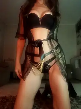 Snapshot of ChiaraFerraro chatting on April 17, 9:40 pm ChiaraFerraro online show from April 17, 9:40 pm