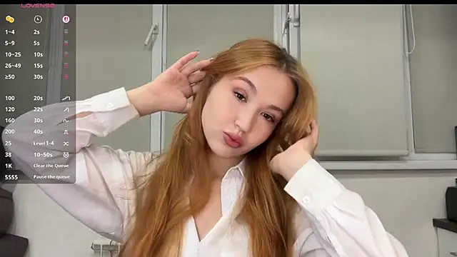Snapshot of Anne_Blossomm chatting on July 28, 7:04 pm Anne Blossomm online show from July 28, 7:04 pm