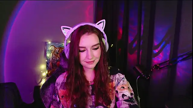 Celia Sensual  online show from May 24, 8:25 pm