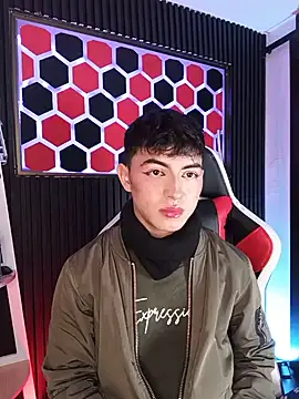 Cristopher Wild online show from May 22, 8:14 pm