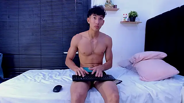 angel boy02 online show from May 23, 10:47 pm