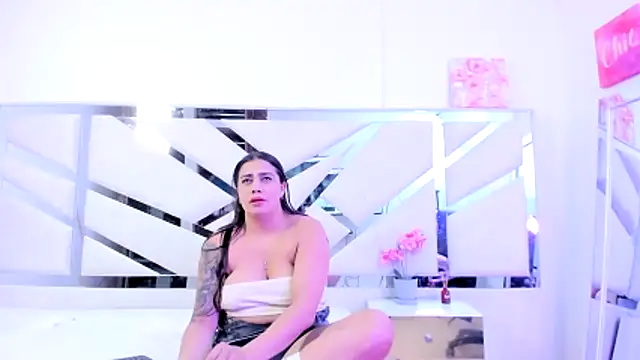 Sophia RousX online show from July 2, 3:23 am