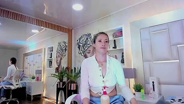 ZoeTaylorl online show from May 13, 12:13 pm