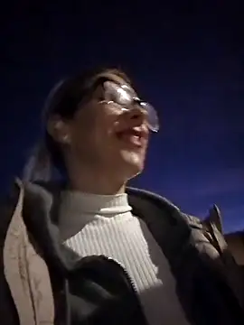 Snapshot of ManuelaX chatting on February 16, 6:37 pm ManuelaX online show from February 16, 6:37 pm