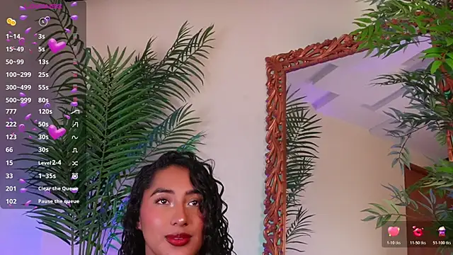 SoyJuliana 19 online show from May 28, 12:35 pm
