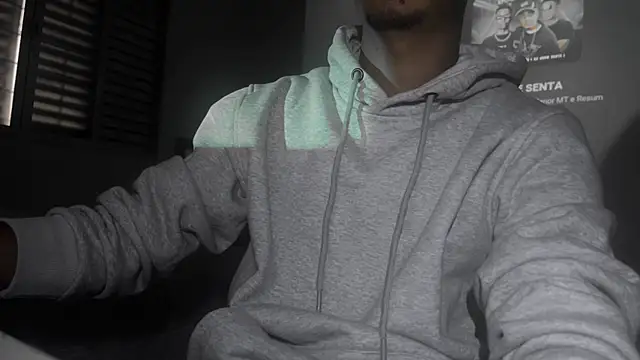 Snapshot of Dominic_Royce chatting on July 22, 6:32 pm Dominic Royce online show from July 22, 6:32 pm