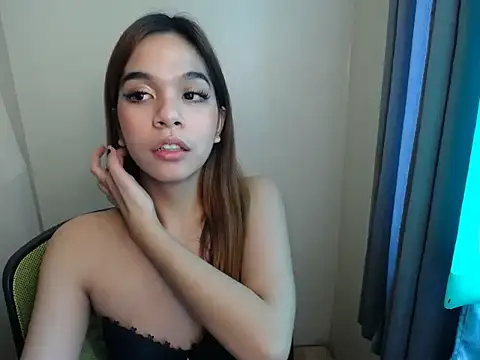 bigcock sassy69 online show from May 17, 3:15 am