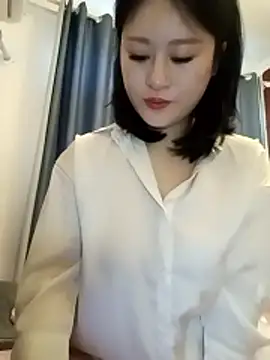 Yolanda9 online show from March 26, 1:33 am