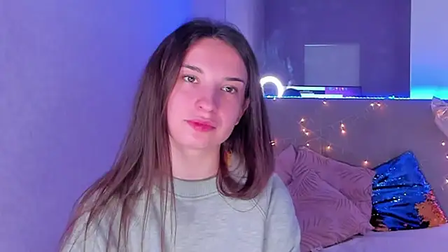 Snapshot of JosephineRows chatting on March 16, 1:26 pm JosephineRows online show from March 16, 1:26 pm