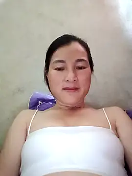 Snapshot of Yuhi3d chatting on April 1, 1:41 pm Yuhi3d online show from April 1, 1:41 pm