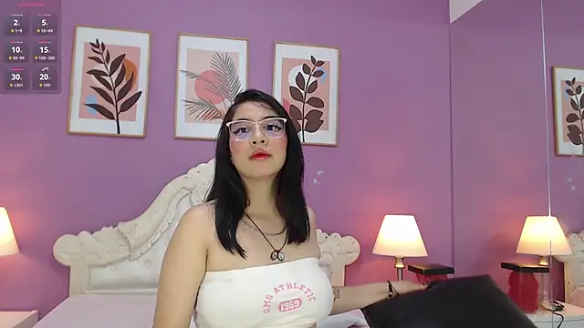 YayaQueen online show from May 23, 11:58 am