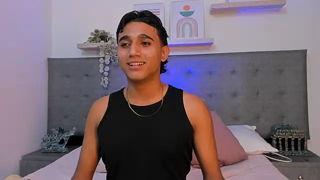 Snapshot of Morgan_Bladee chatting on May 13, 5:05 am Morgan Bladee online show from May 13, 5:05 am