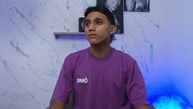 Snapshot of Morgan_Bladee chatting on May 20, 2:01 pm Morgan Bladee online show from May 20, 2:01 pm