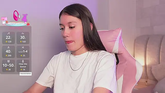 Snapshot of Alanna-Rosse chatting on April 21, 11:49 am Alanna-Rosse online show from April 21, 11:49 am