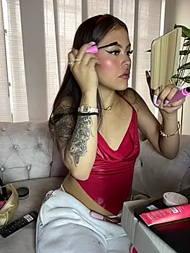Cloe pink1 online show from May 19, 8:26 pm