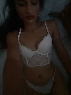 Luckylady17 online show from August 6, 3:52 am