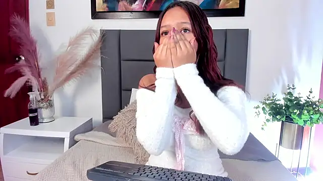 FreyaCameron online show from May 22, 12:44 pm