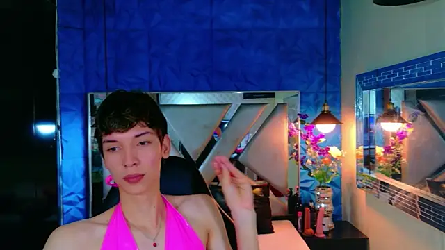 Stefany PiInk online show from May 26, 12:45 pm