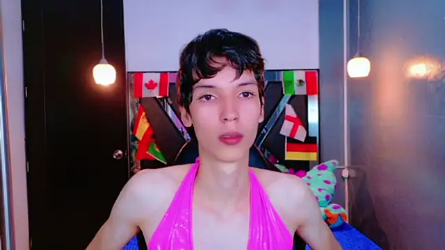 Stefany PiInk online show from July 4, 2:01 pm