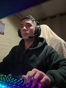 Cr1sXPorn online show from June 14, 6:04 am