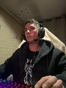 Cr1sXPorn online show from June 15, 3:31 am