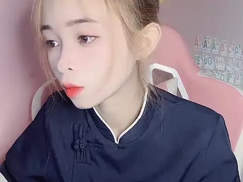 Odile068 online show from March 11, 5:57 am