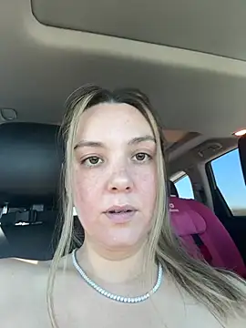 Magentavixen21 online show from May 31, 5:20 pm