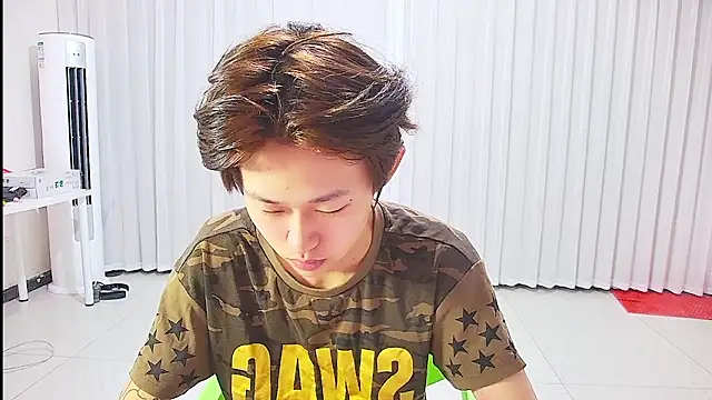 Chili-001 online show from July 3, 11:16 am