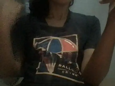 Snapshot of anna-rose2 chatting on March 22, 10:24 pm anna-rose2 online show from March 22, 10:24 pm