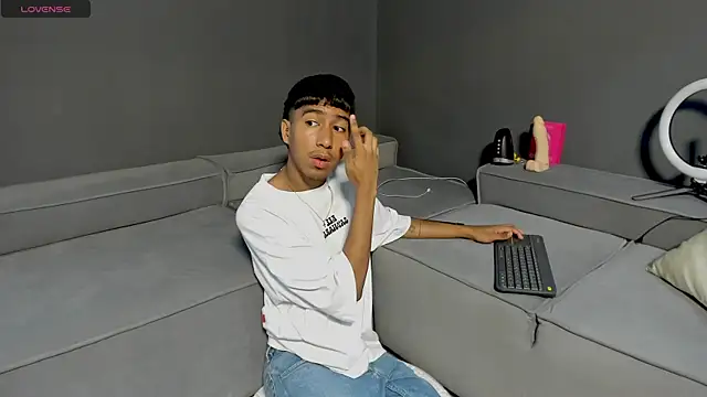 Ender h0tt online show from May 14, 1:51 pm