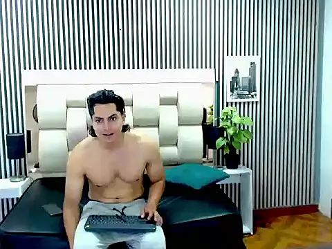 Alex Wolft online show from May 9, 12:32 pm