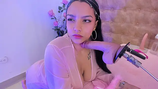 Snapshot of ariana_morelly chatting on May 24, 12:10 pm ariana morelly online show from May 24, 12:10 pm