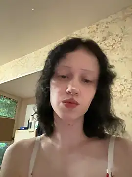 Snapshot of AmanitaXXX69 chatting on July 1, 8:27 am AmanitaXXX69 online show from July 1, 8:27 am