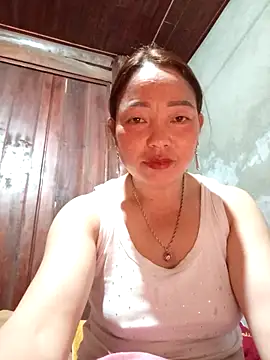 Snapshot of Yellow-pink chatting on March 29, 12:54 am Yellow-pink online show from March 29, 12:54 am