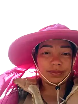Snapshot of Yellow-pink chatting on March 30, 1:39 am Yellow-pink online show from March 30, 1:39 am