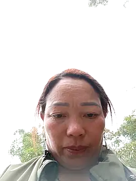 Snapshot of Yellow-pink chatting on May 6, 6:19 am Yellow-pink online show from May 6, 6:19 am